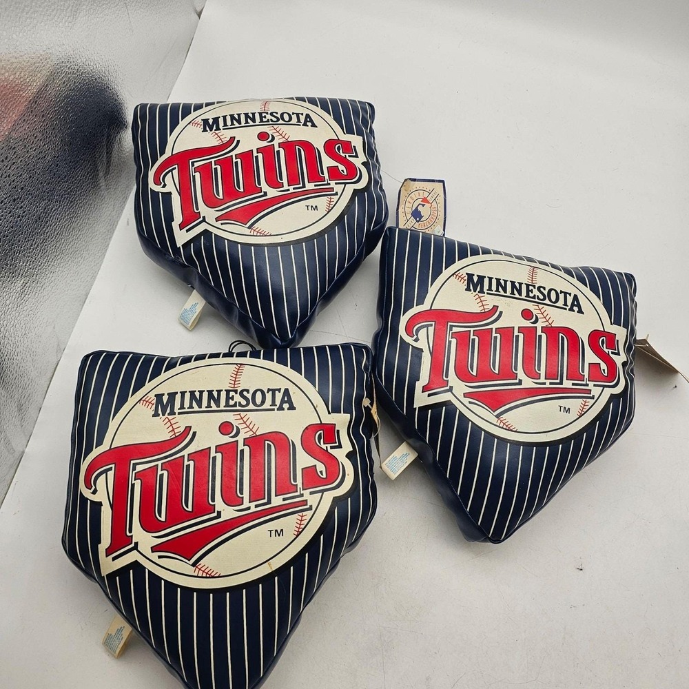 Vintage Minnesota Twins Plush Pillow One Size Blue MLB Baseball Good Stuff